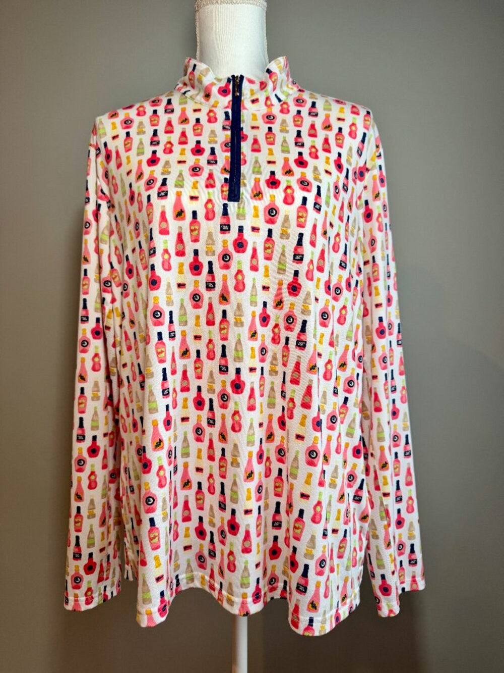 SanSoleil 1/4 Zip Women's XL Vineyard Wine Bottle Print SPF 50, Kukui ula patch